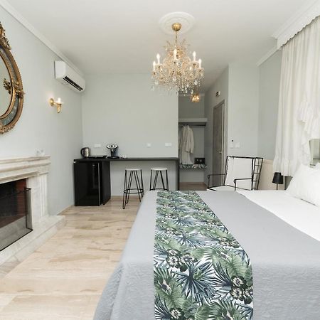 Glykanisos Suites Néa Péramos Exteriér fotografie