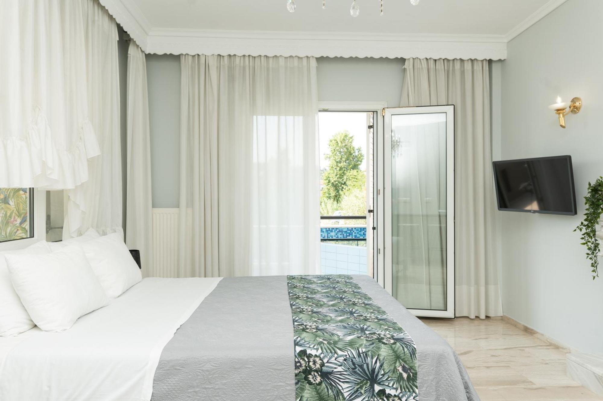 Glykanisos Suites Néa Péramos Exteriér fotografie