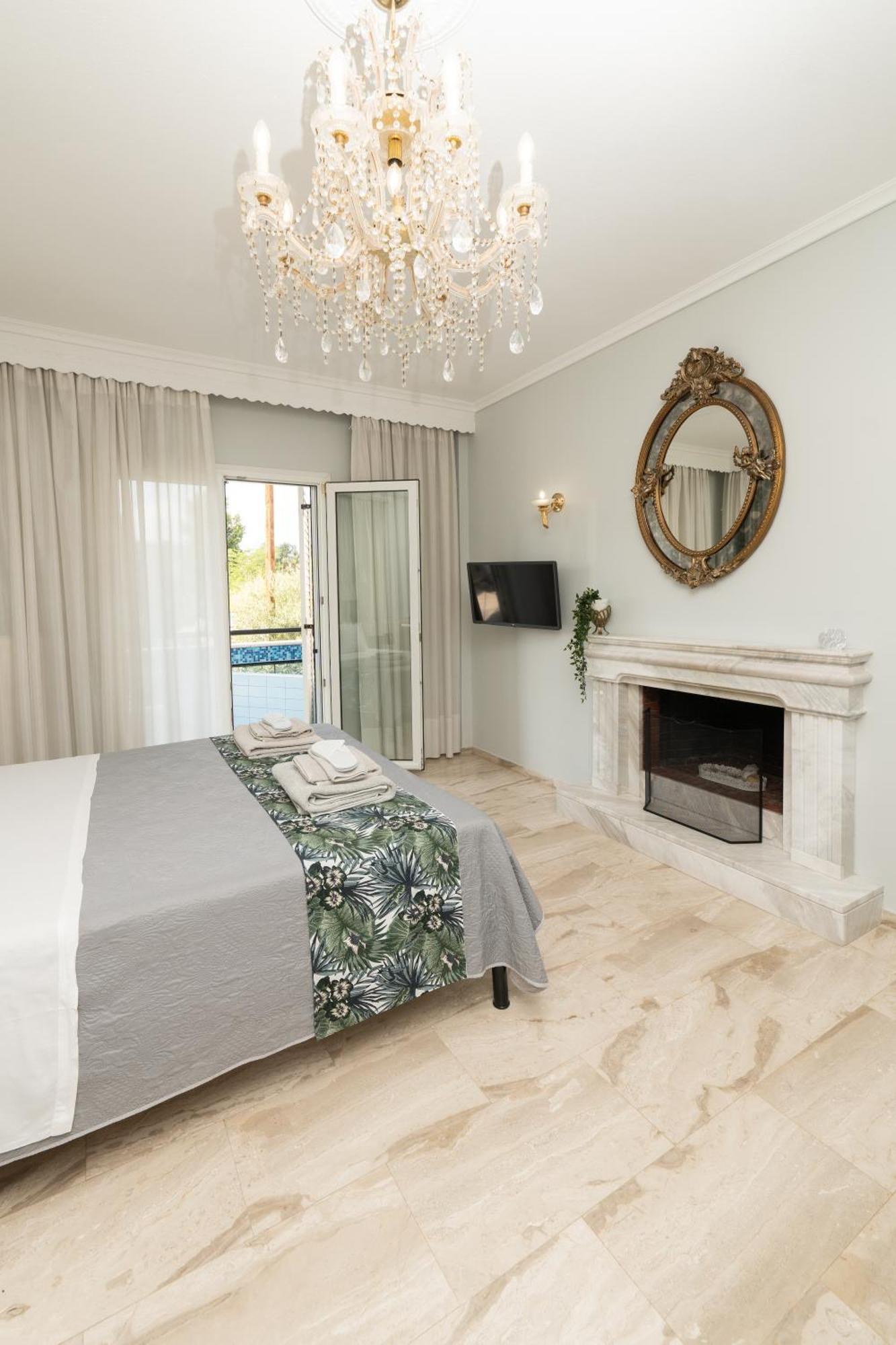 Glykanisos Suites Néa Péramos Exteriér fotografie