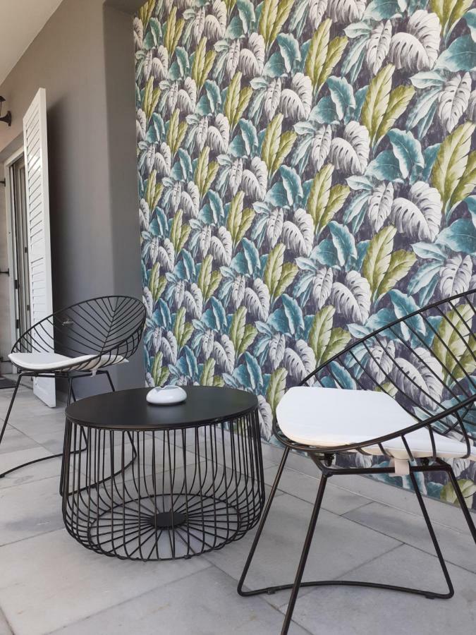 Glykanisos Suites Néa Péramos Exteriér fotografie